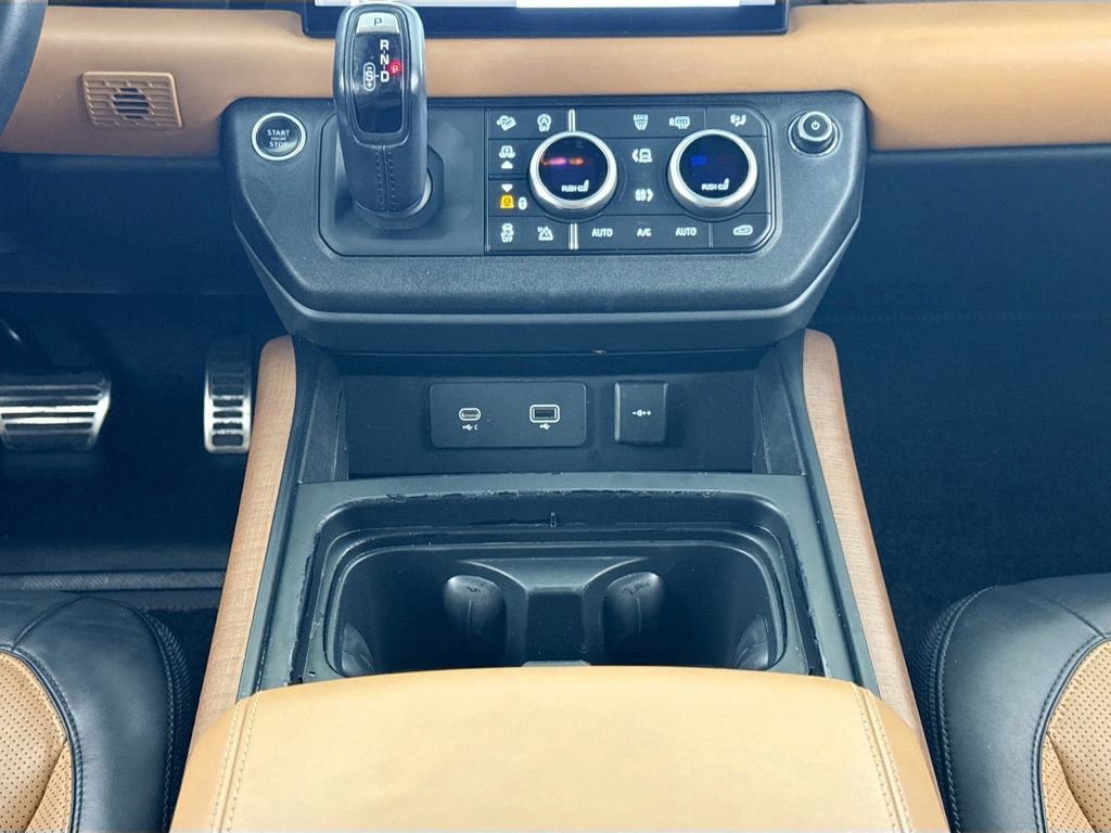 Used 2023 Land Rover Defender 110 X image 12