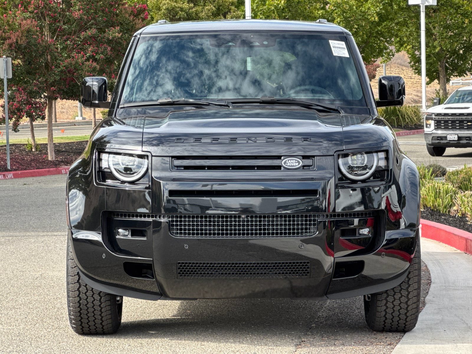 New 2026 Land Rover Defender 110 X-Dynamic SE AWD/4WD image 9