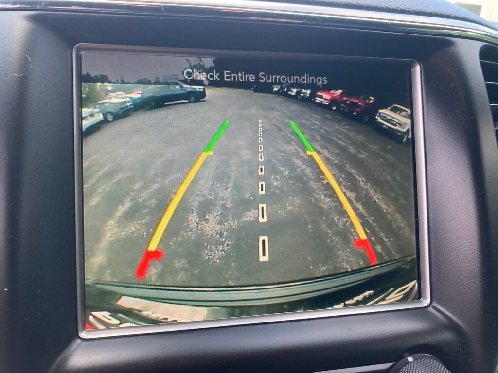 Used 2017 Jeep Grand Cherokee Altitude AWD/4WD image 25