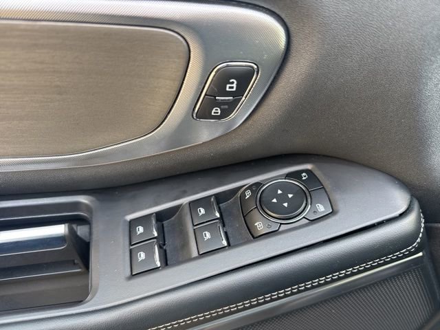 Used 2025 Ford Expedition Platinum image 12