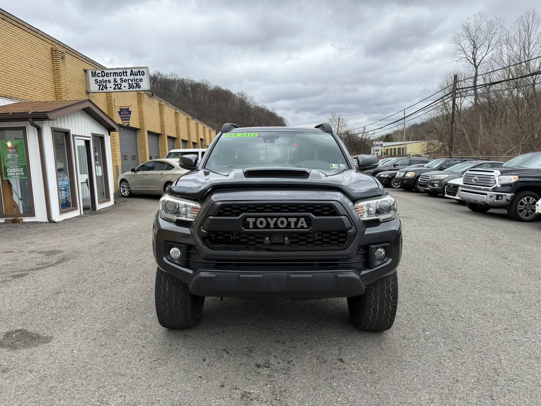 Used 2019 Toyota Tacoma TRD Sport image 5