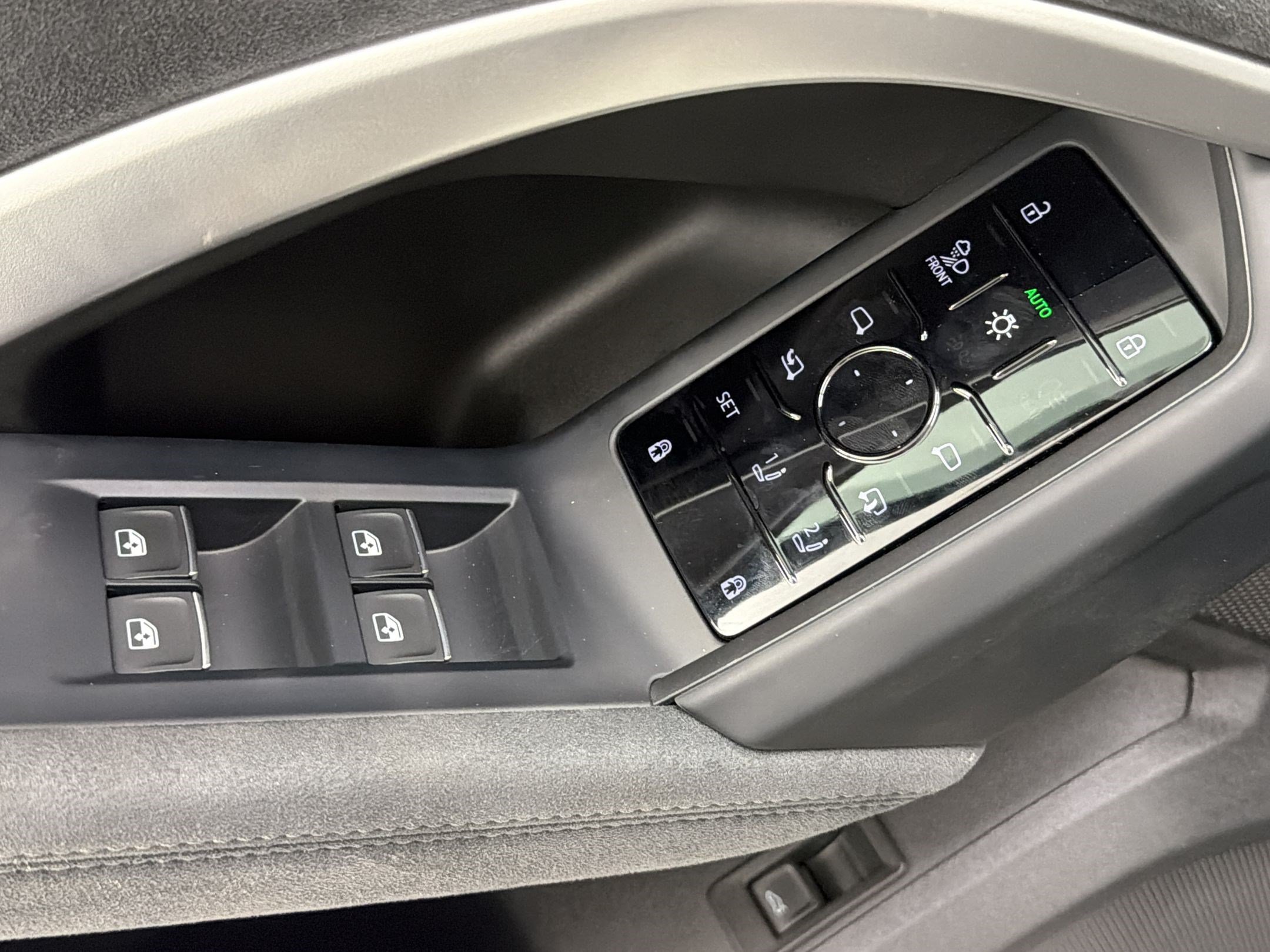 New 2026 Audi SQ5 Premium Plus AWD/4WD image 24