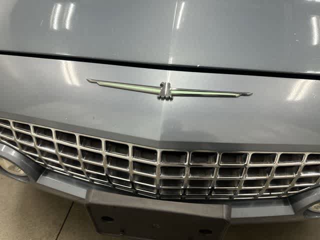 Used 2005 Ford Thunderbird RWD image 25