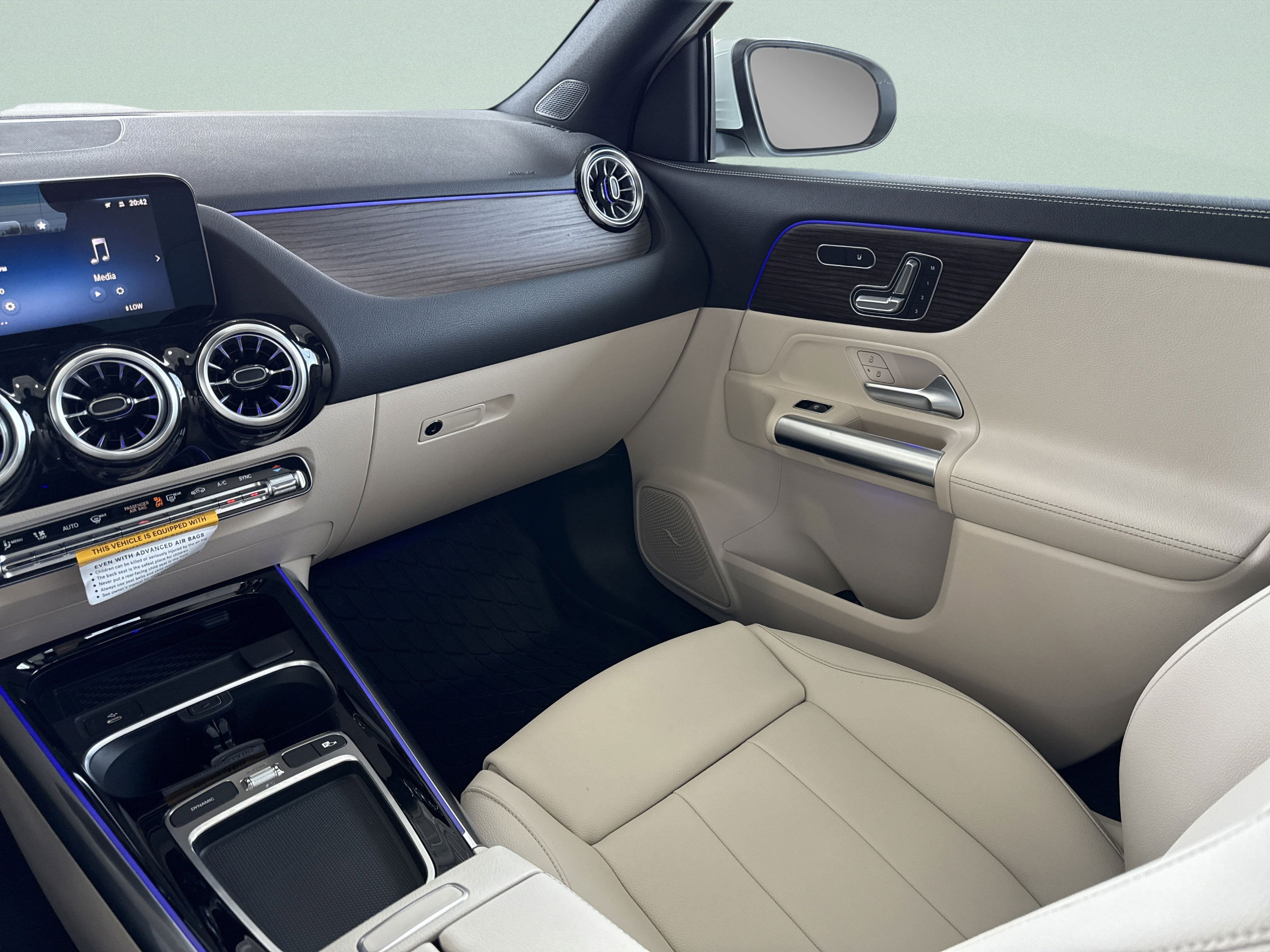 New 2026 Mercedes-Benz GLA 250 image 32