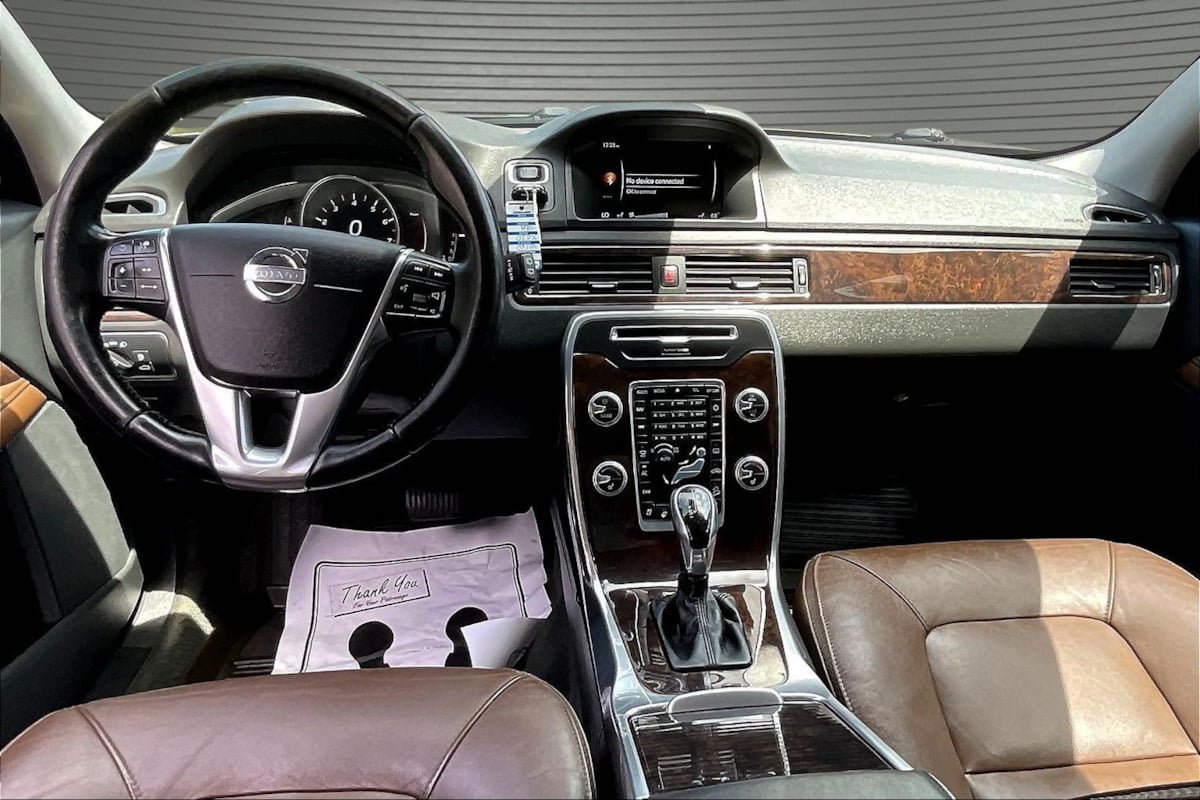 Used 2015 Volvo XC70 T6 Platinum AWD/4WD image 7