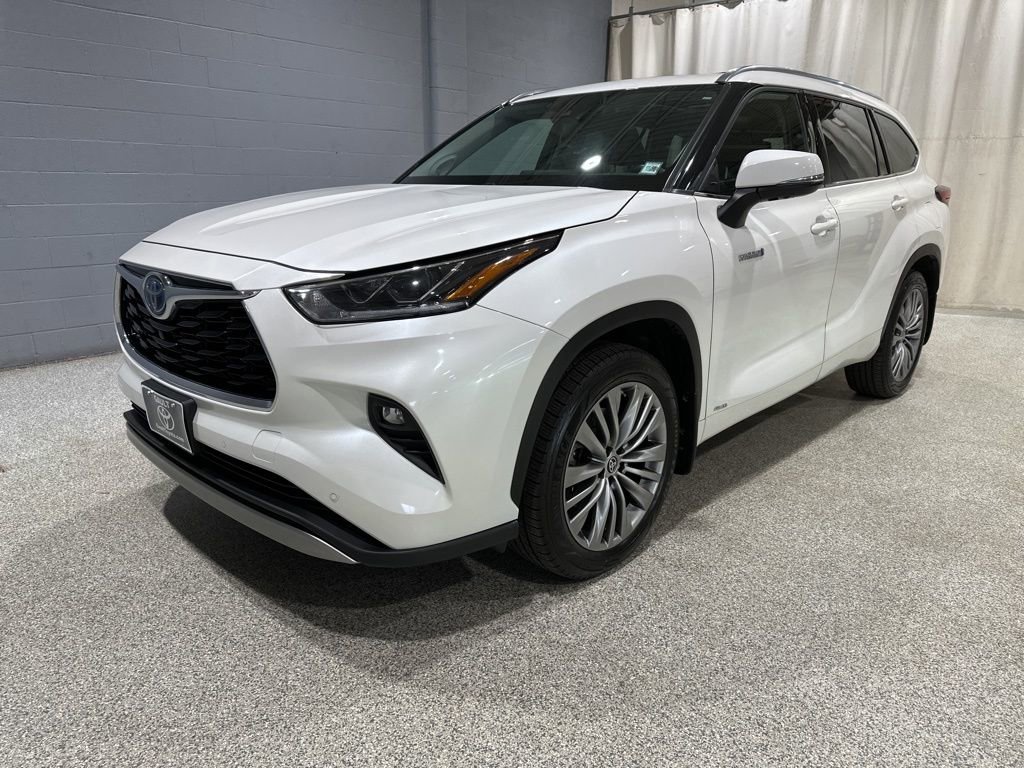 Certified 2020 Toyota Highlander Platinum AWD/4WD image 5