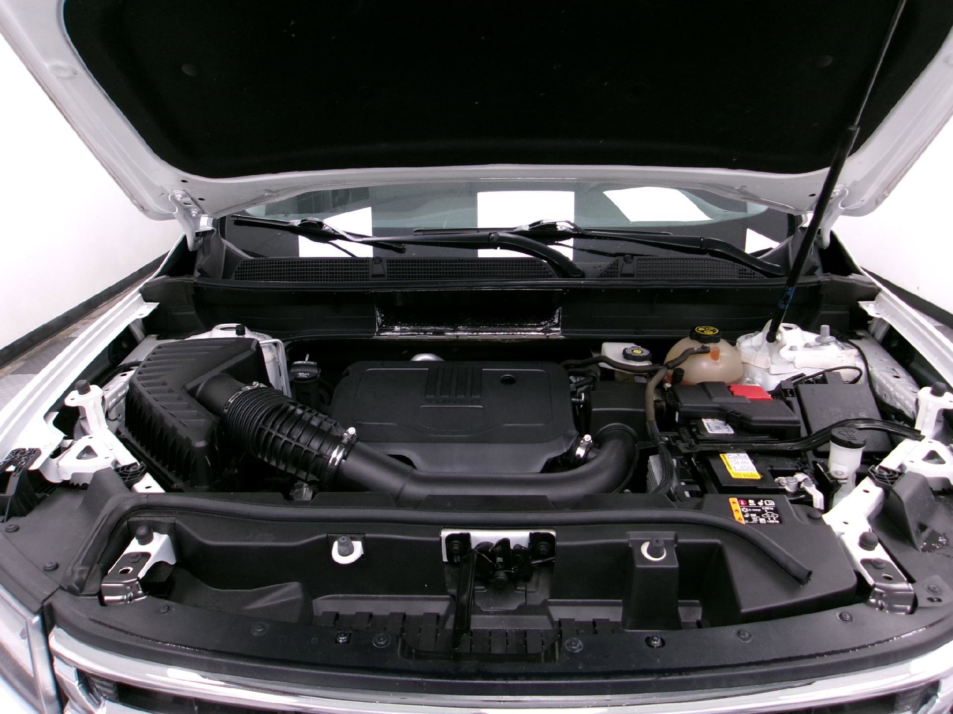 Certified 2022 GMC Acadia SLE w/ Driver Convenience Package image 18