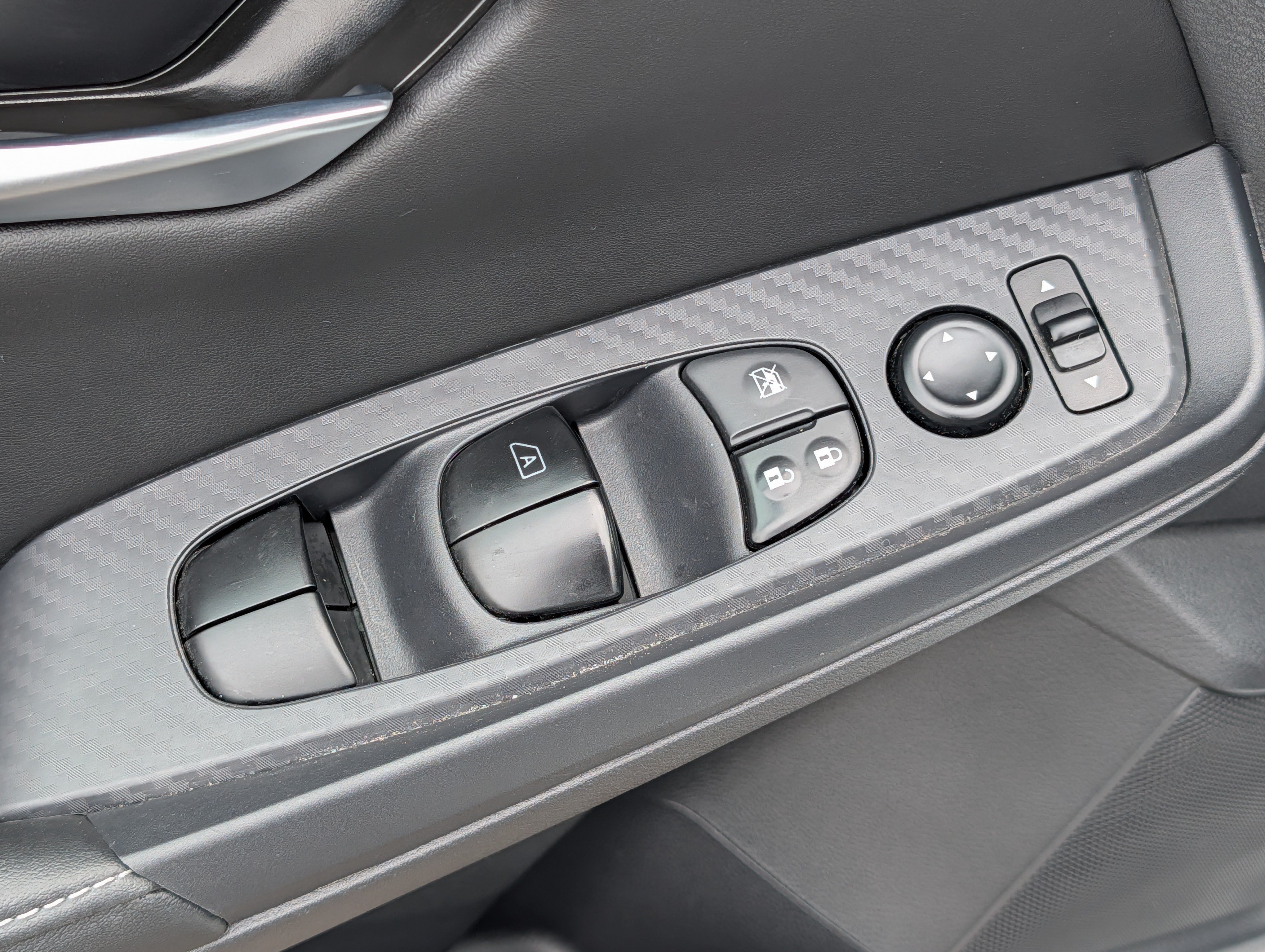Used 2024 Nissan Sentra SV FWD image 19