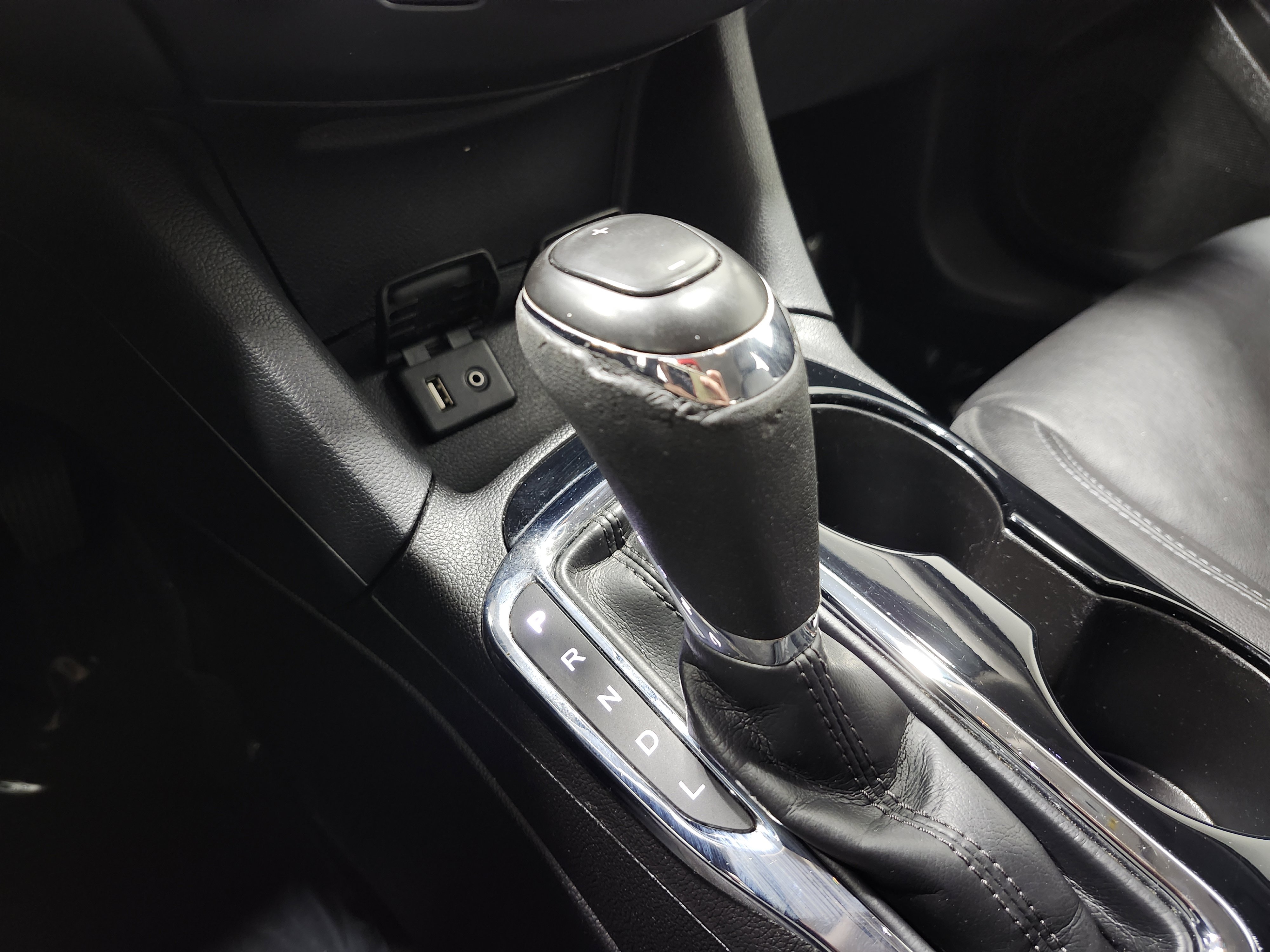 Used 2017 Chevrolet Cruze Premier image 33