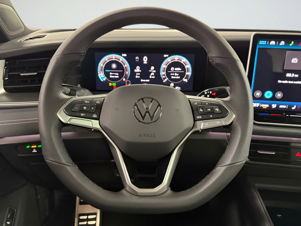 New 2026 Volkswagen Tiguan SE R-Line image 11