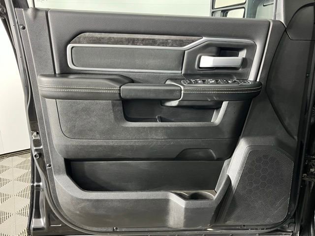 Used 2024 RAM 2500 Big Horn w/ Sport Appearance Package image 22