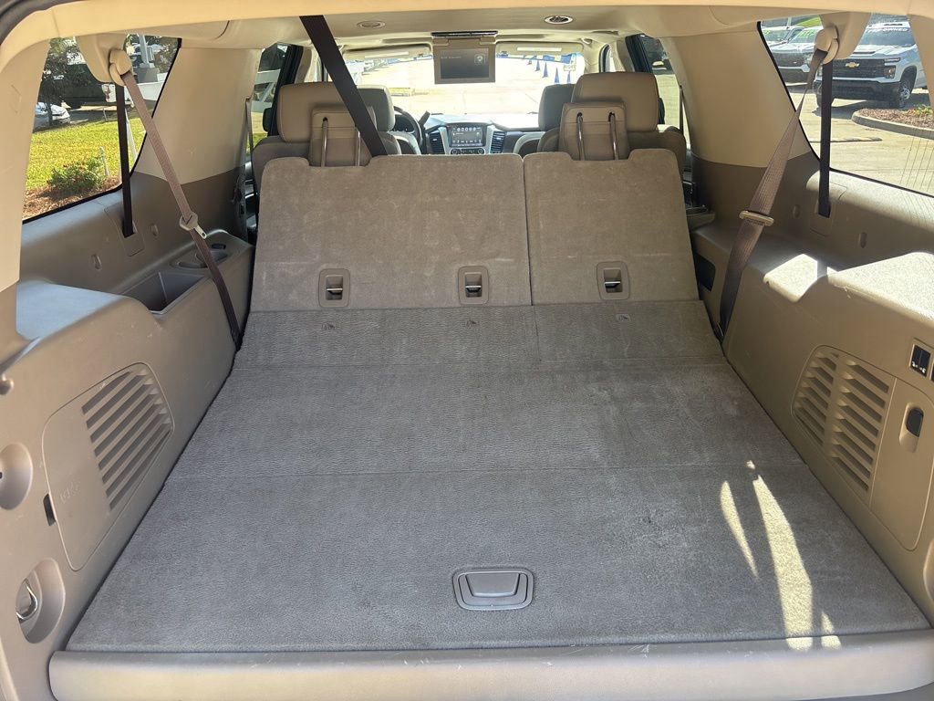 Used 2018 Chevrolet Suburban Premier image 19