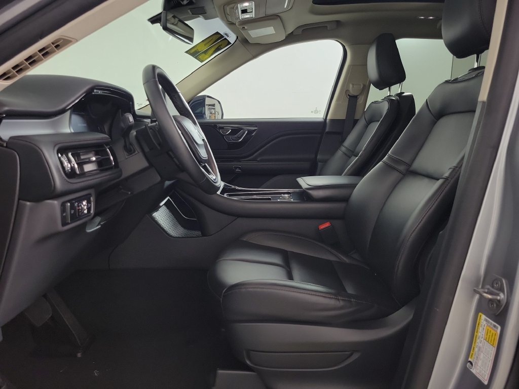Certified 2024 Lincoln Aviator 2WD w/ Premium Package image 16