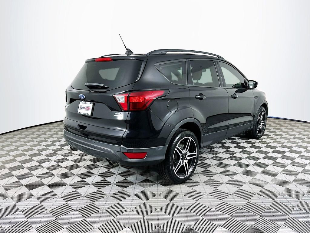 Used 2019 Ford Escape SEL image 10