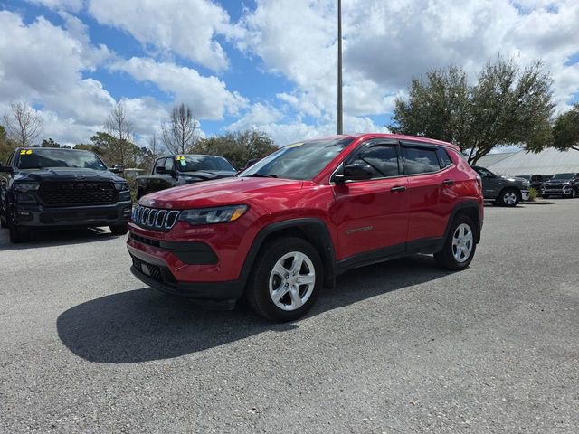 Used 2023 Jeep Compass Sport image 2