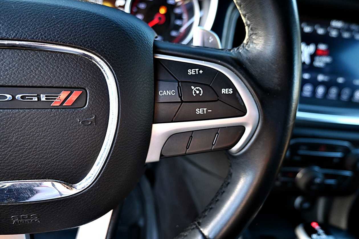 Used 2017 Dodge Charger R/T image 19