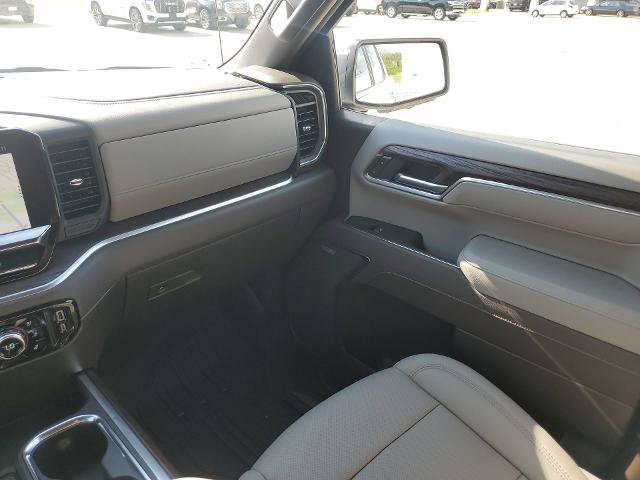 New 2026 GMC Sierra 1500 SLT w/ SLT Premium Plus Package AWD/4WD image 11