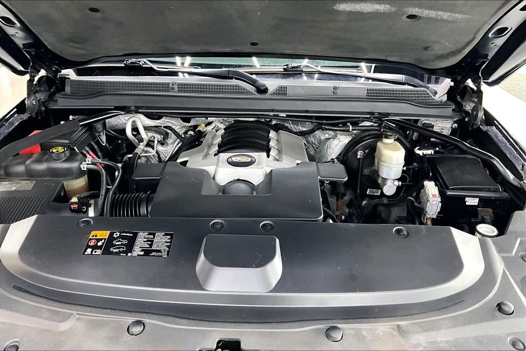 Used 2016 Cadillac Escalade Premium image 32