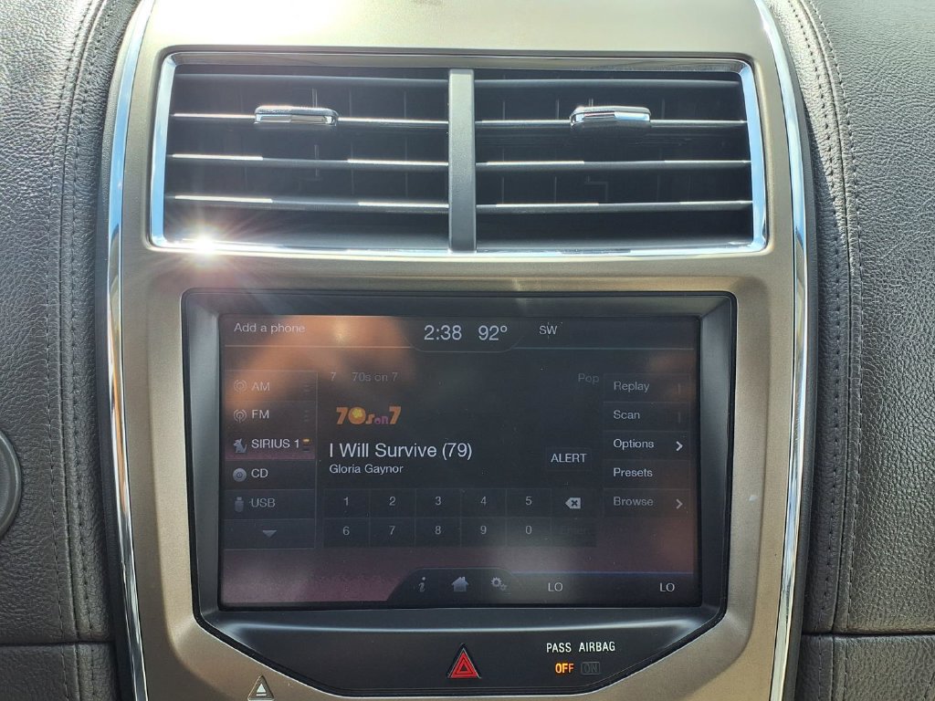 Used 2013 Lincoln MKX FWD image 19