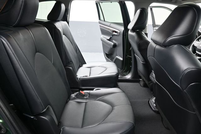 Used 2023 Toyota Highlander Limited FWD image 25