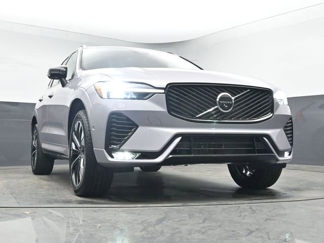 New 2026 Volvo XC60 B5 Plus w/ Protection Package Premier image 39