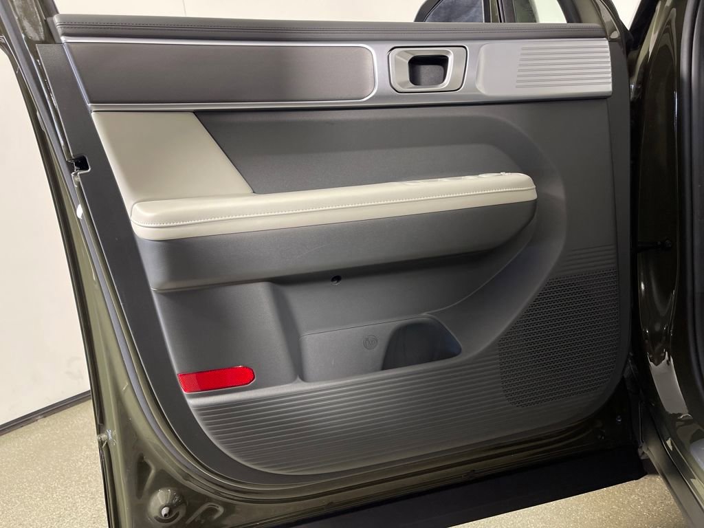 Certified 2025 Hyundai Santa Fe SEL AWD/4WD image 19