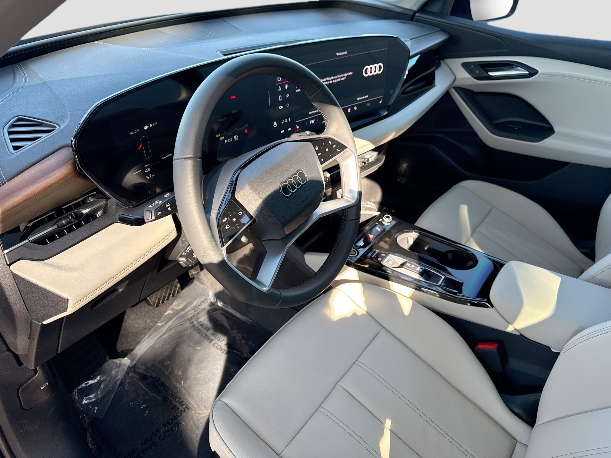 New 2025 Audi Q6 e-tron Premium image 25