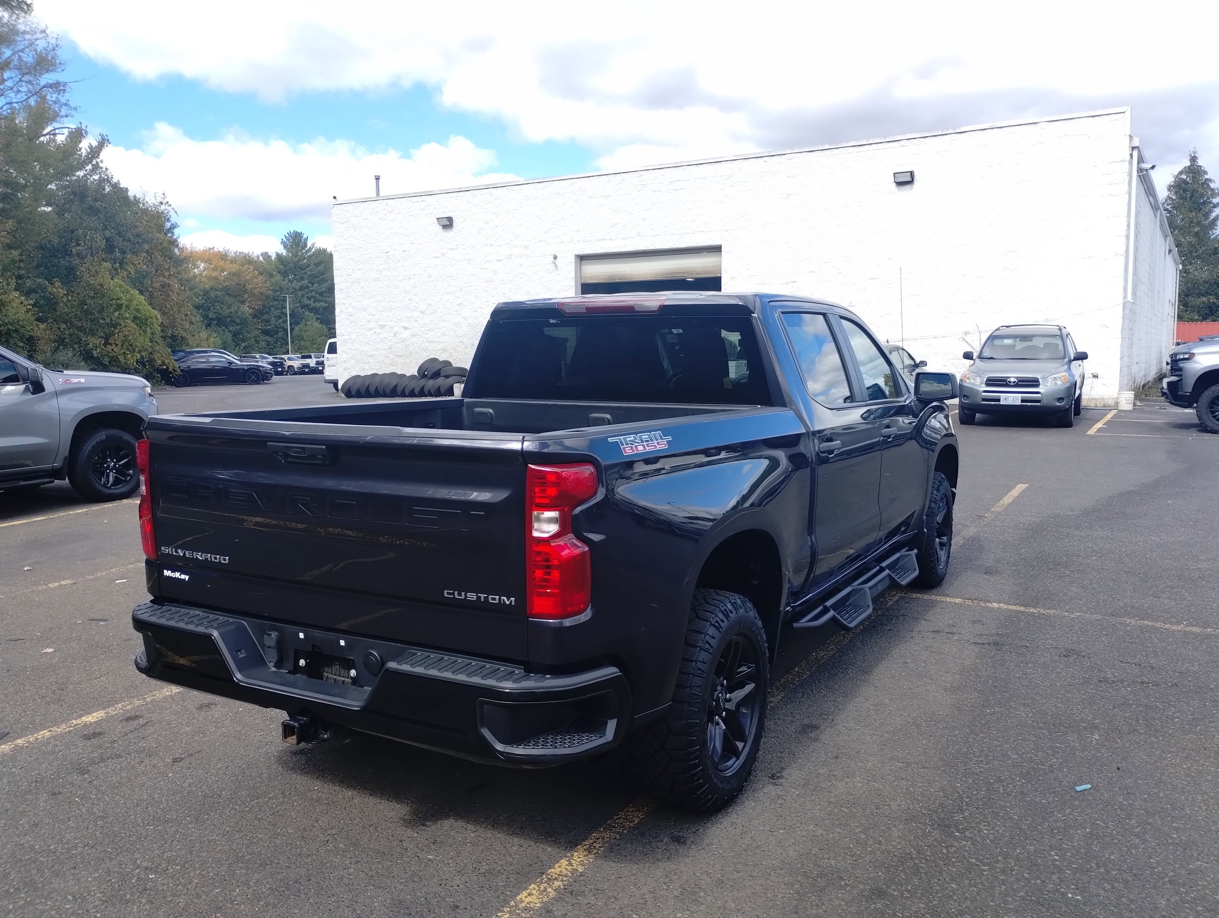 Used 2022 Chevrolet Silverado 1500 Custom Trail Boss image 3