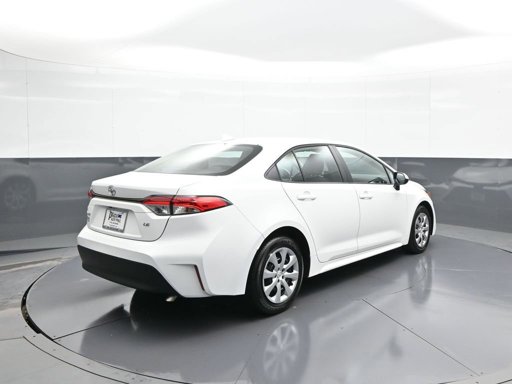 Certified 2025 Toyota Corolla LE image 6