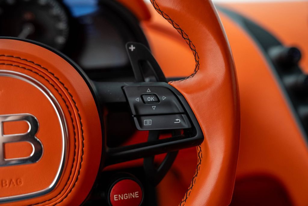 Used 2022 Bugatti Chiron Pur Sport image 27