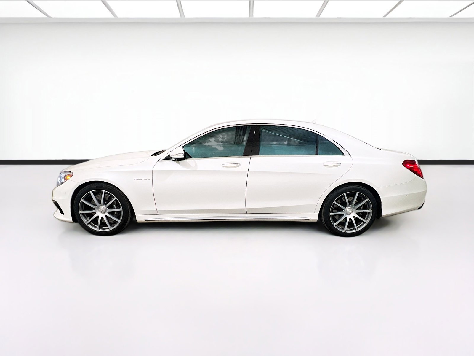 Used 2014 Mercedes-Benz S 63 AMG 4MATIC Sedan image 25