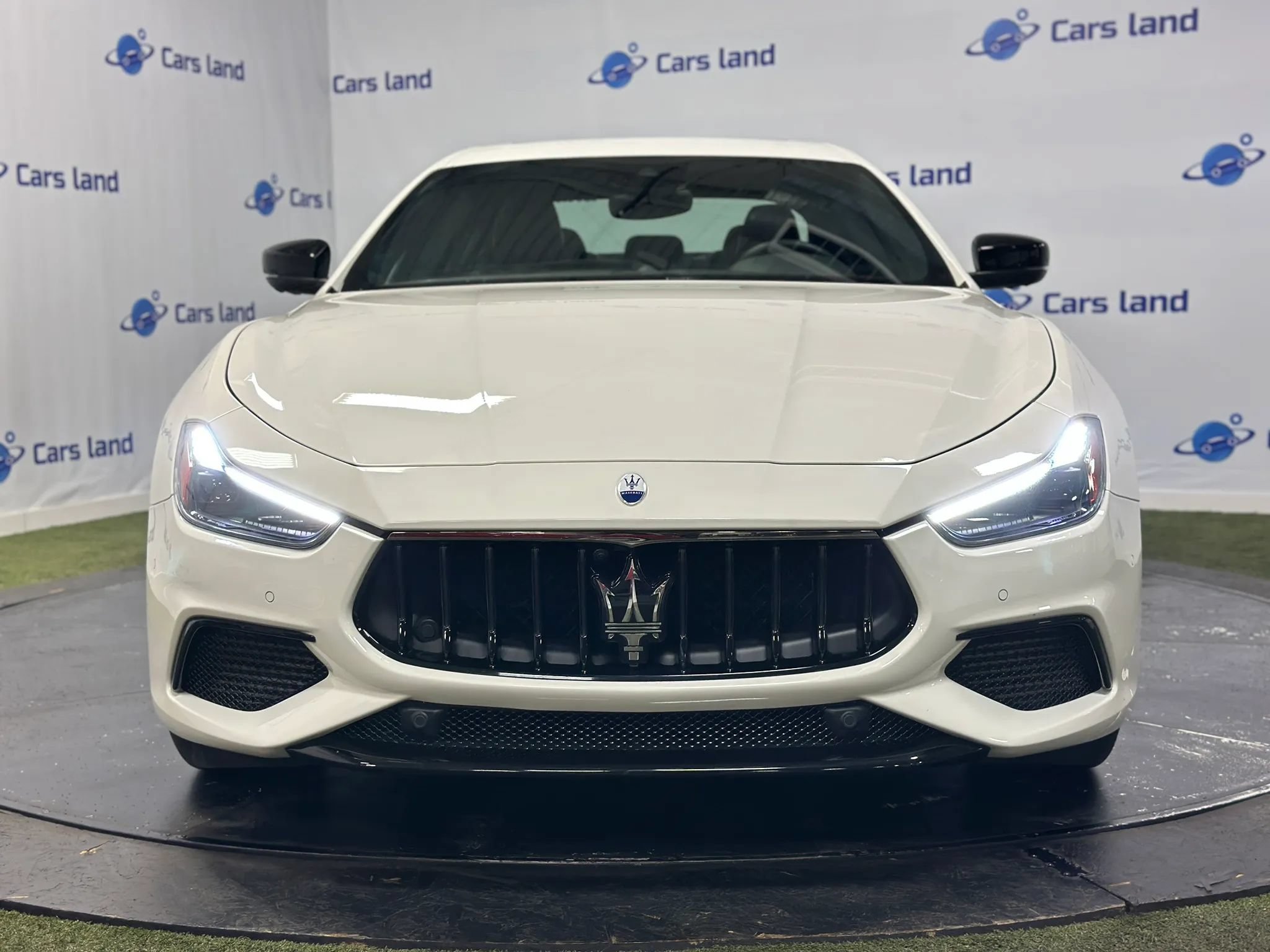 Used 2024 Maserati Ghibli Modena Q4 AWD/4WD image 7