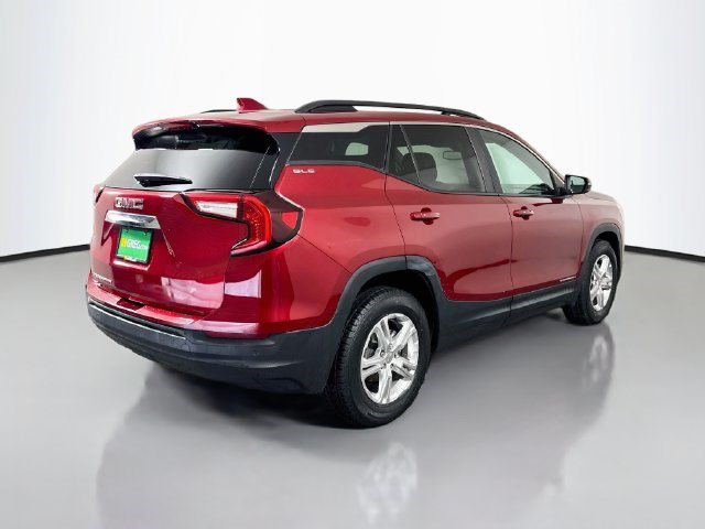 Used 2022 GMC Terrain SLE w/ Driver Convenience Package FWD image 10