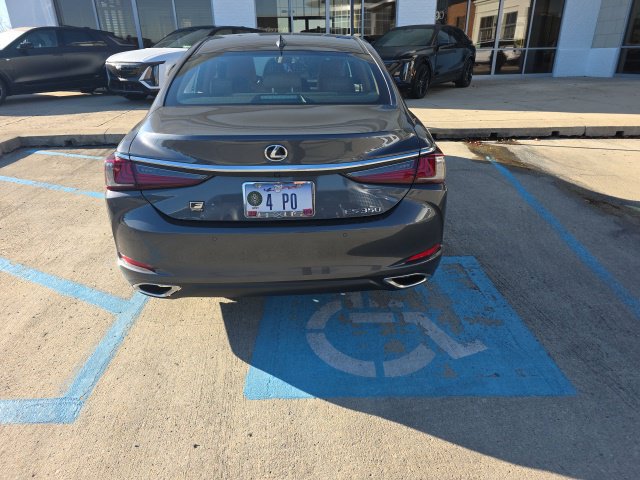 Used 2025 Lexus ES 350 w/ Premium Package FWD image 6