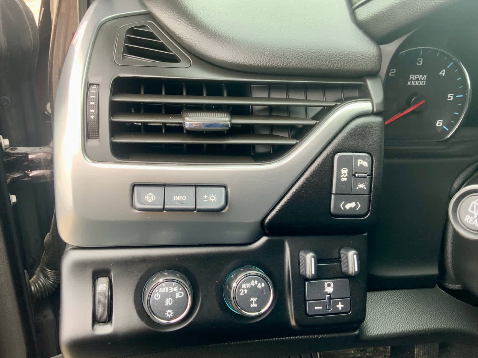 Used 2020 Chevrolet Tahoe Premier image 54