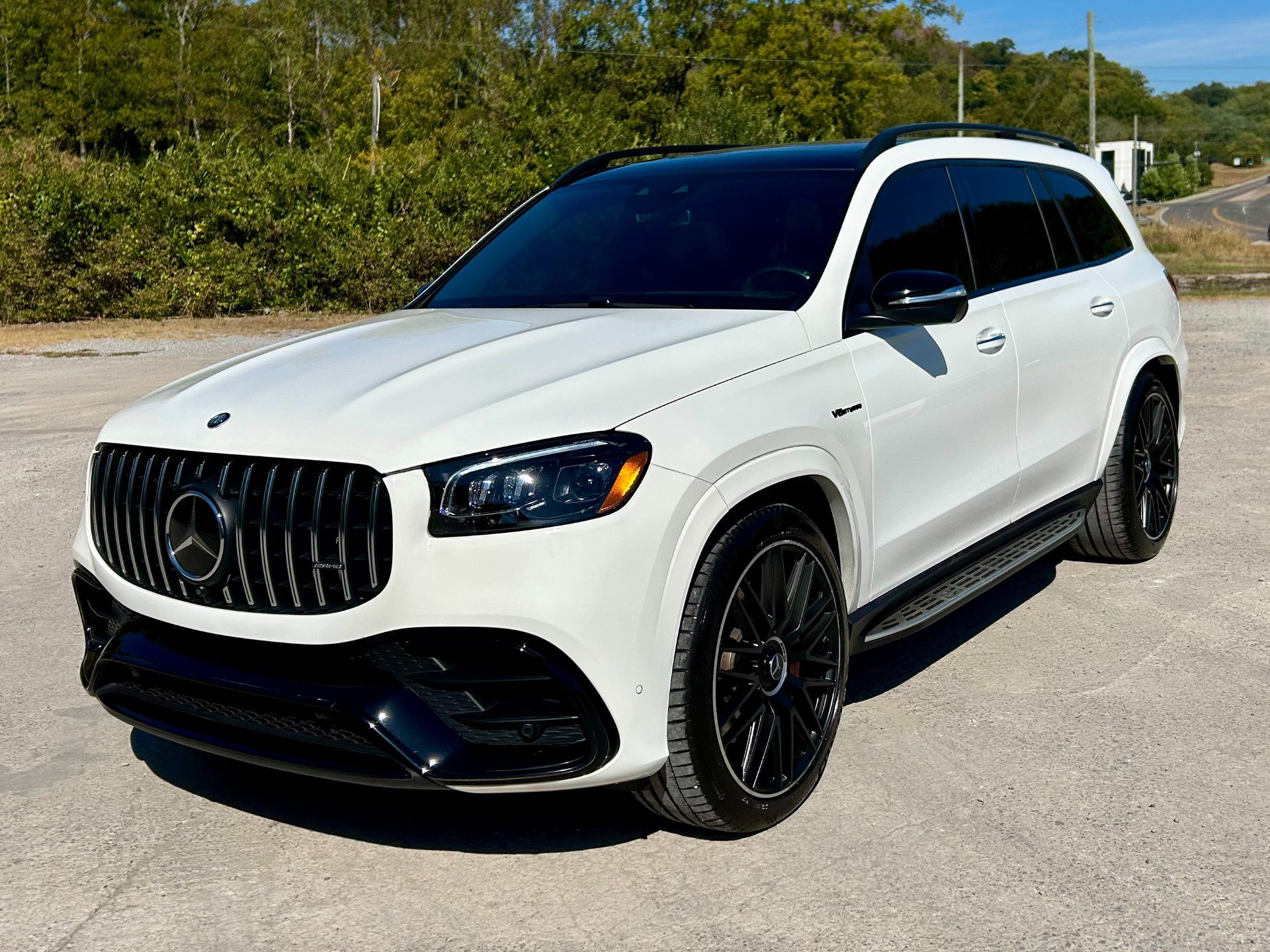 Used 2024 Mercedes-Benz GLS 63 AMG 4MATIC image 2