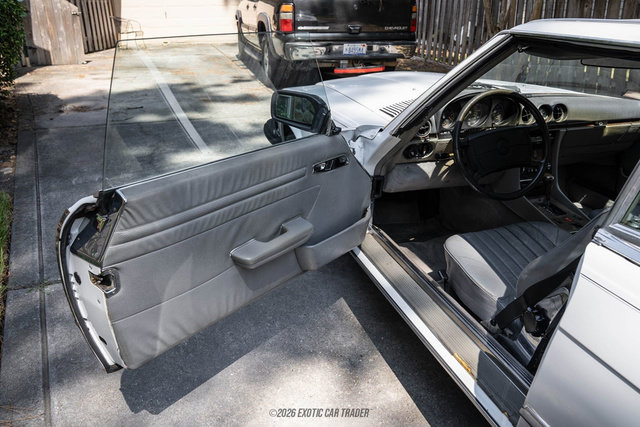 Used 1988 Mercedes-Benz 560 SL image 26