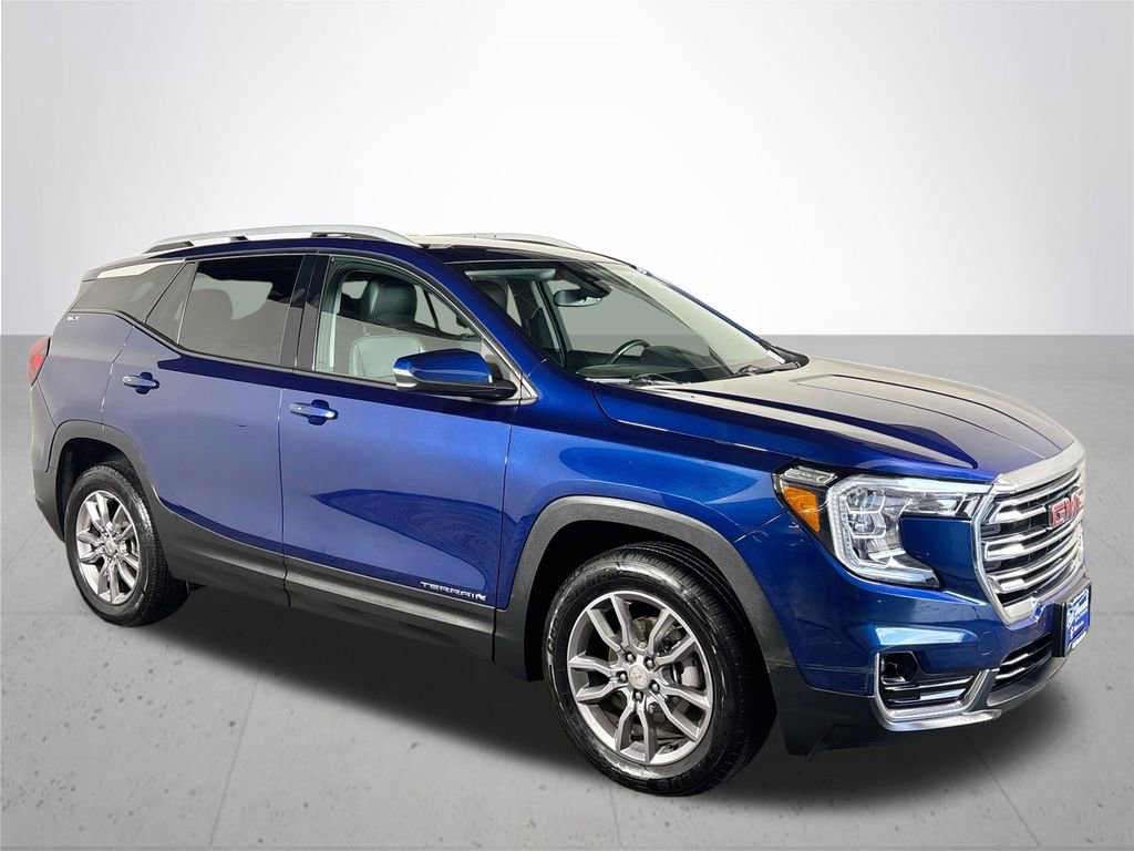 Used 2023 GMC Terrain SLT image 4