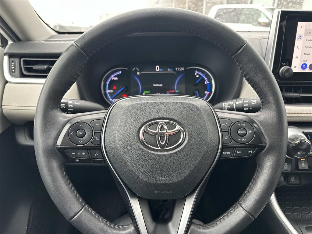 Used 2023 Toyota RAV4 XLE image 21