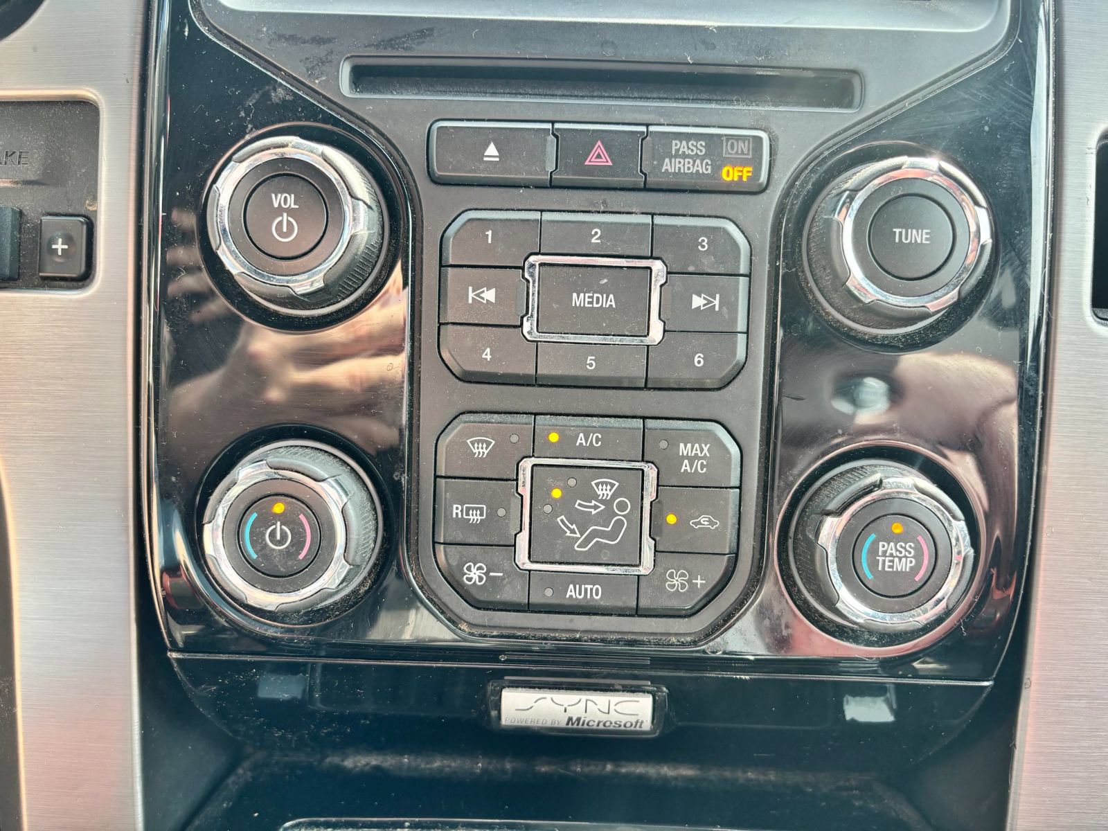 Used 2013 Ford F150 Limited AWD/4WD image 22