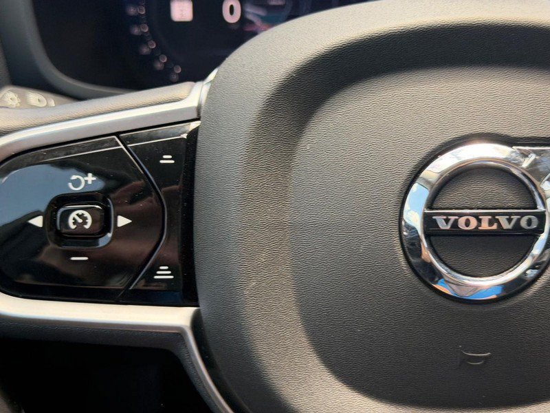 New 2026 Volvo V60 B5 Cross Country Plus w/ Climate Package AWD/4WD image 11
