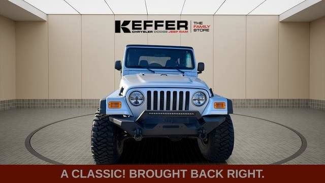 Used 2004 Jeep Wrangler 4WD image 9