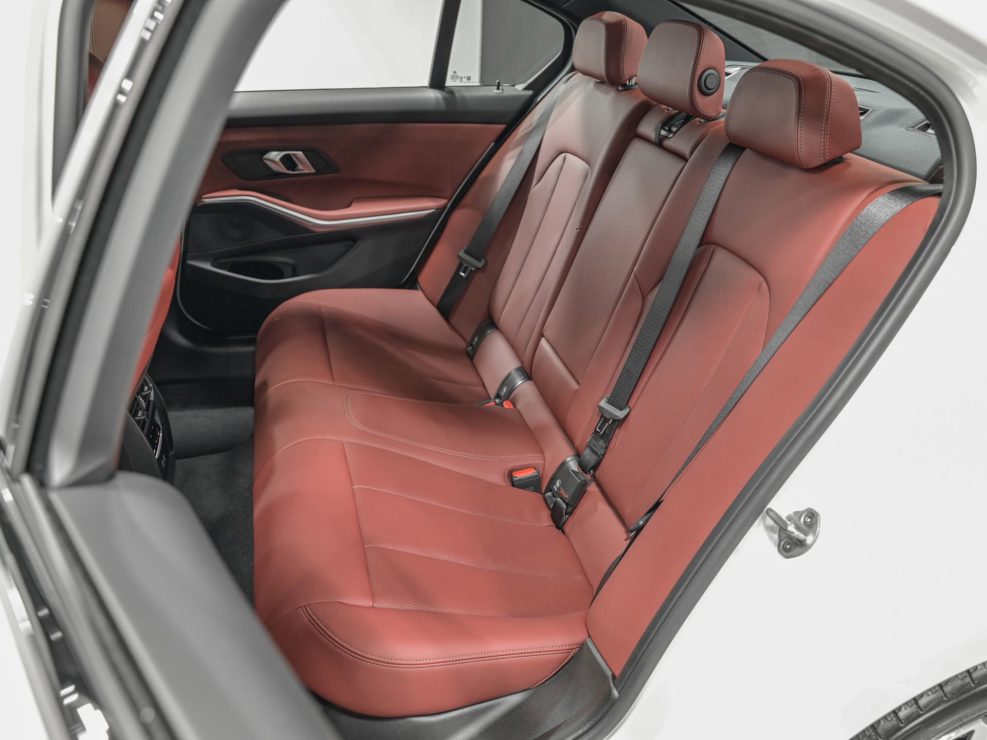 Used 2025 BMW M340i xDrive image 29