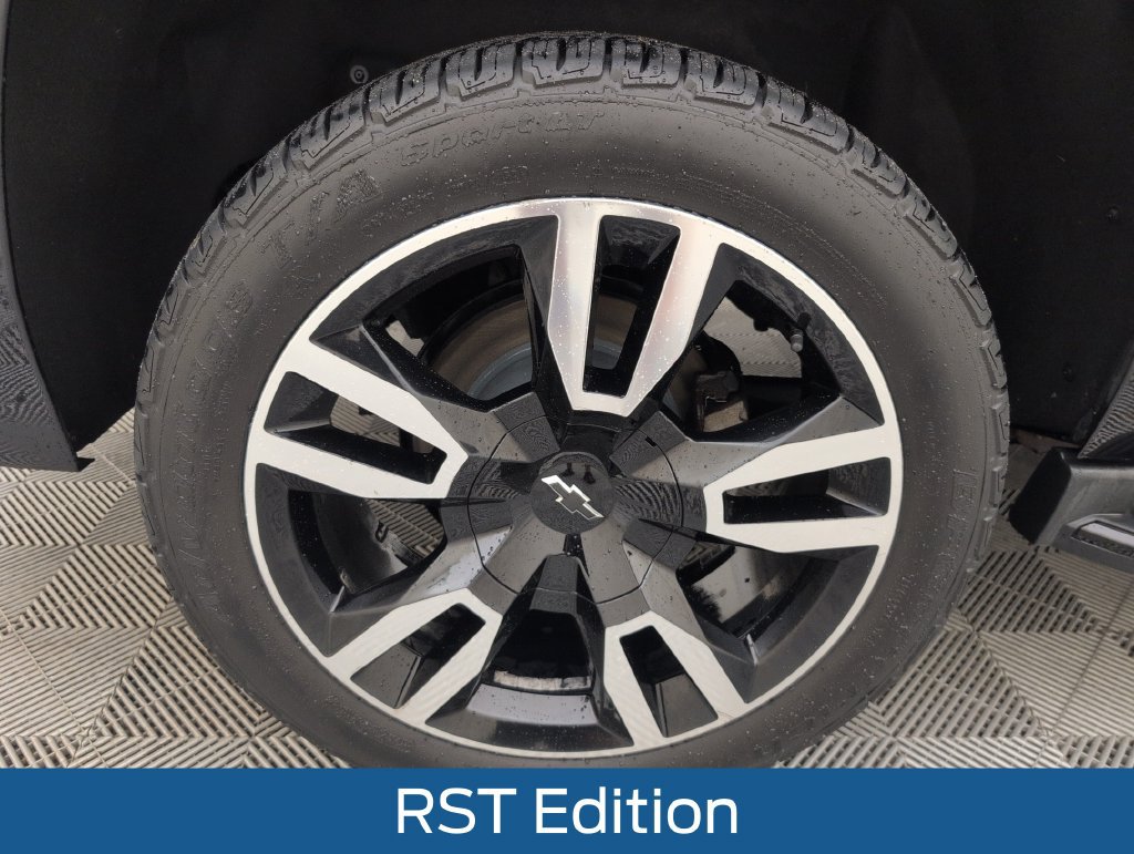 Used 2019 Chevrolet Tahoe LT w/ RST Edition AWD/4WD image 21