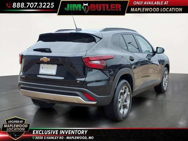 Used 2026 Chevrolet Trax LT FWD image 4