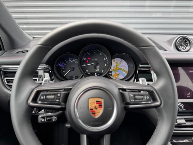 New 2026 Porsche Macan AWD/4WD image 21