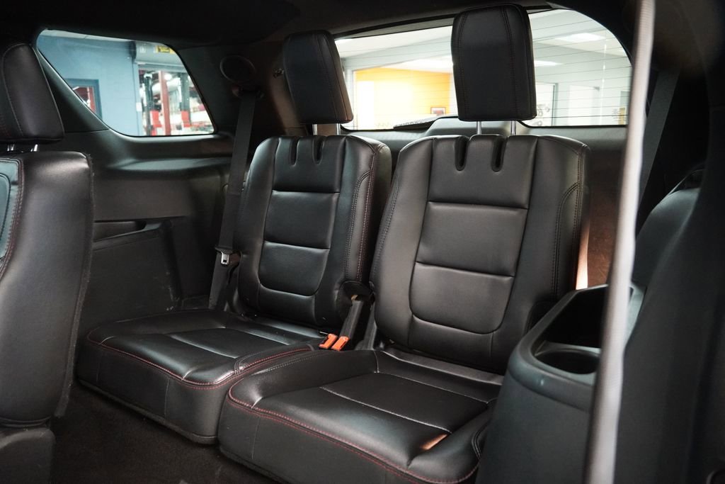 Used 2018 Ford Explorer Sport w/ Equipment Group 401A AWD/4WD image 28