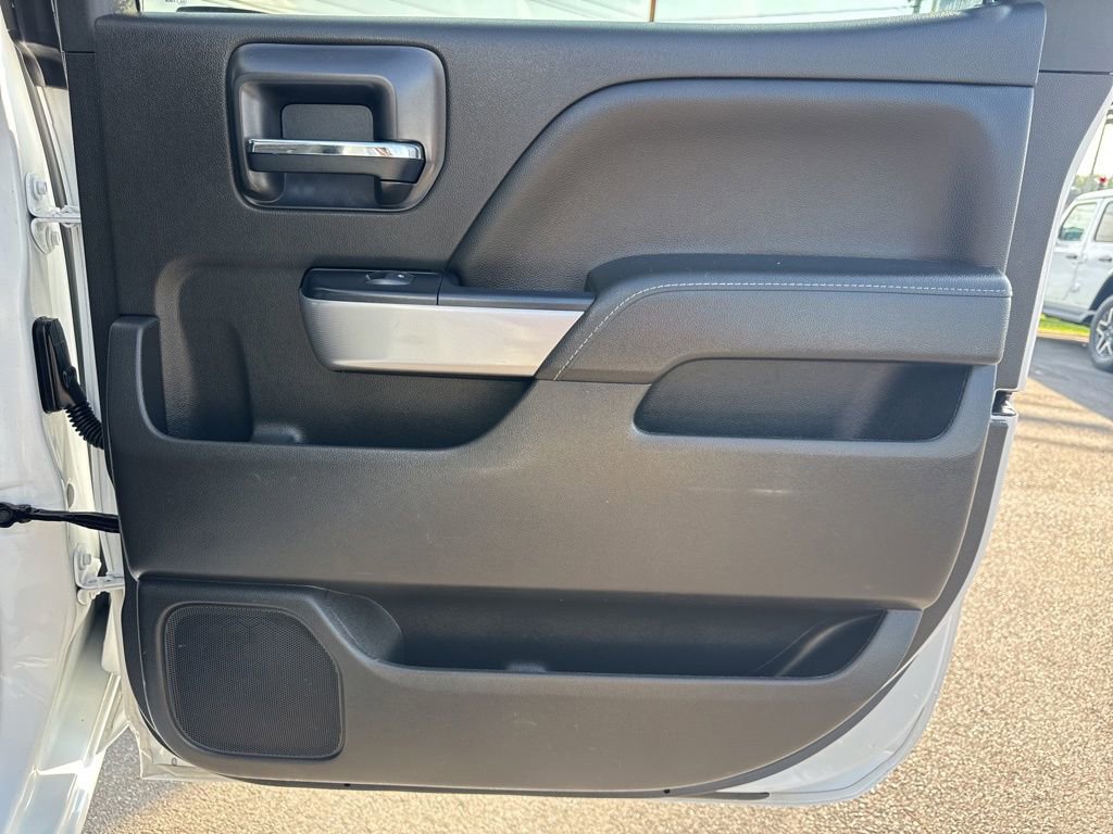 Used 2018 Chevrolet Silverado 1500 LT w/ All Star Edition image 16