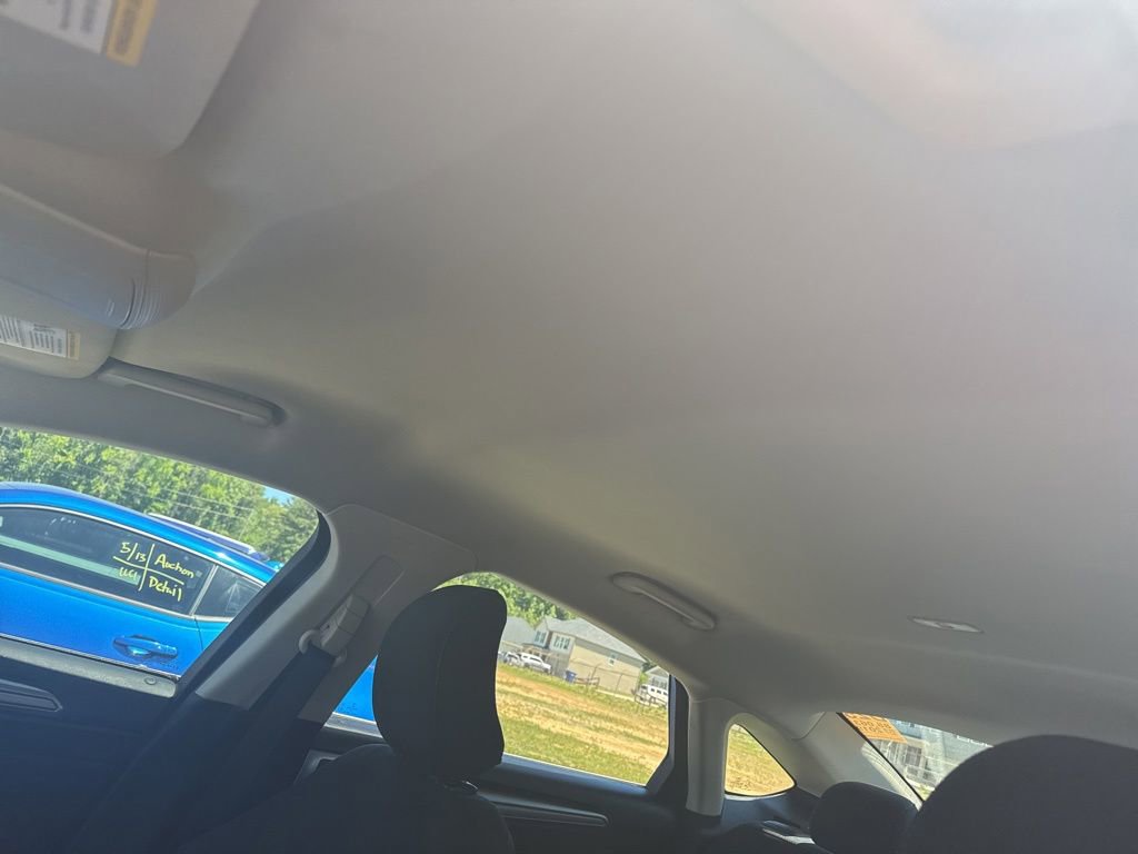 Used 2019 Ford Fusion SE FWD image 9