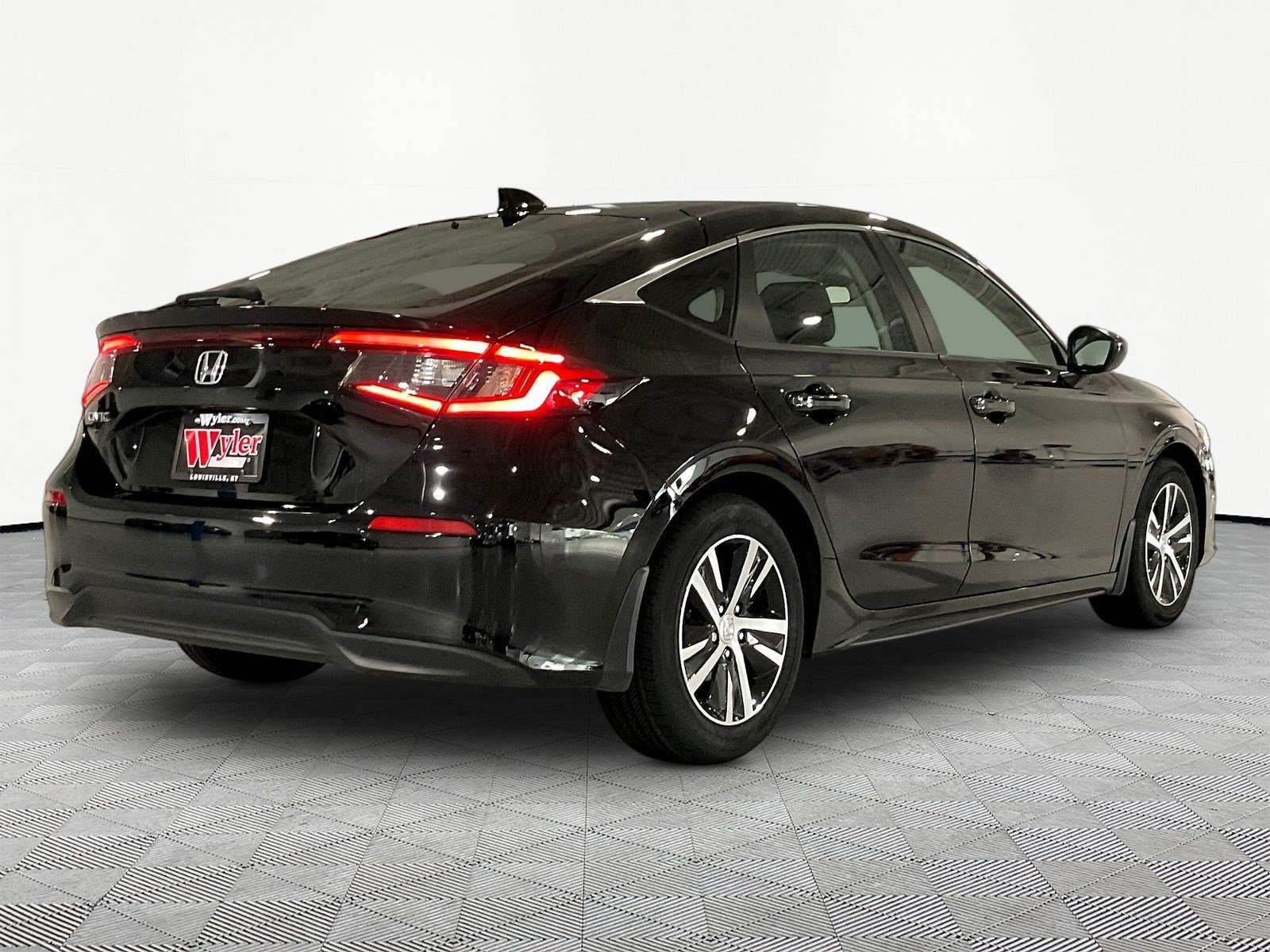 Used 2024 Honda Civic LX image 6